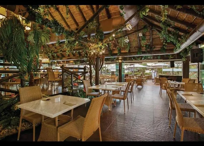 Marina Del Sol By Wyndham Фуэнхирола